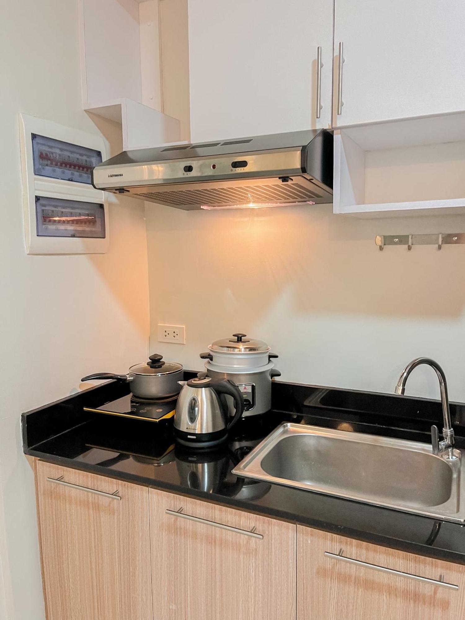 2 Bedroom And Studio Apartments With Private Pool And Gym In Vista Manors Verdant Puerto Princesa Exterior foto